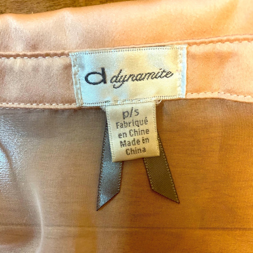 Dynamite Blouse - Picture 3 of 5